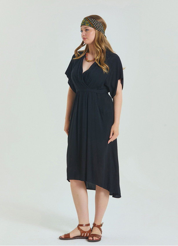 V Neck Pleated Detailed Black Casual Plus Size Dress 4606